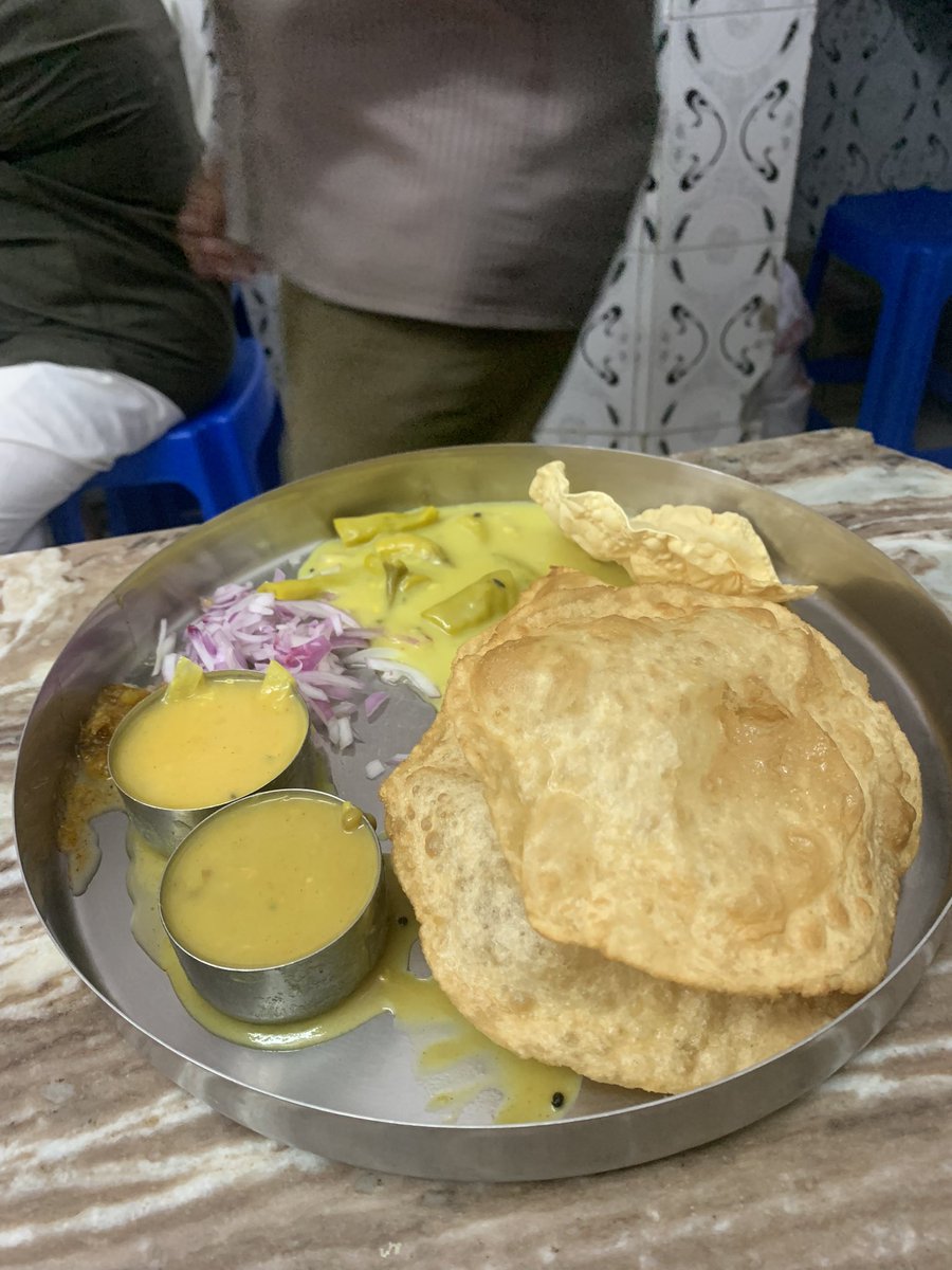 NSMlive's tweet photo. A restaurant that opens at only at 3.30 pm and closes at 8 pm and got only 2 items on menu: poori and masala tea. For the past many decades Hotel Saurashtra has been my first port of call whenever I visit Thiruvananthapuram. This time also poori set was delicious. https://t.co/Ghd8pvnIgn