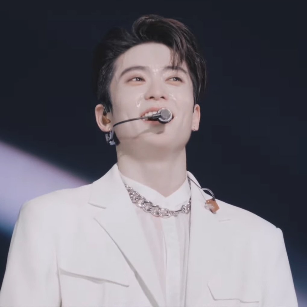 JJHLOOKS's tweet photo. jaehyun's pretty smile 🤍 https://t.co/VUdbNn1uF9