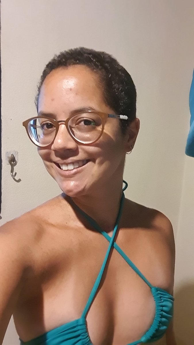 xenoninho's tweet photo. realizei meu sonho de adolescente e raspei a cabeça https://t.co/DUPS9eNIlj