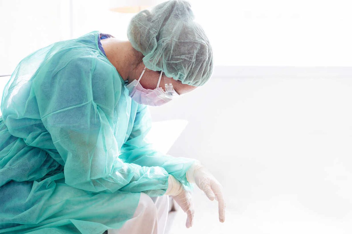 ConiscSaavedra's tweet photo. En cada embarazo los médicos tenemos dos pacientes que cuidar sin importar si el niño es deseado o no. Pero la norma sobre el aborto libre elimina la objeción de conciencia. Si nos piden interrumpir un embarazo a las 36 semanas, NOS OBLIGA a hacerlo. #AlPuebloSeLoDejaNacer https://t.co/oPdGRiSrsj