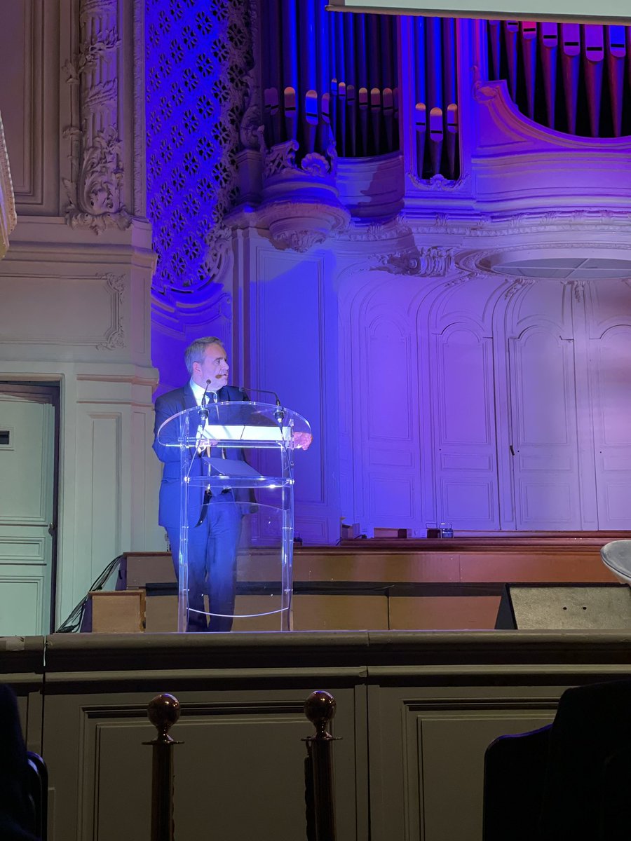 mathiaslaffont's tweet image. @xavierbertrand pour @vpecresse il est « impensable de vouloir faire sans l’hybride, hybride simple et hybride rechargeable ». #Automobile2022 #Presidentielle2022 @PFA_auto