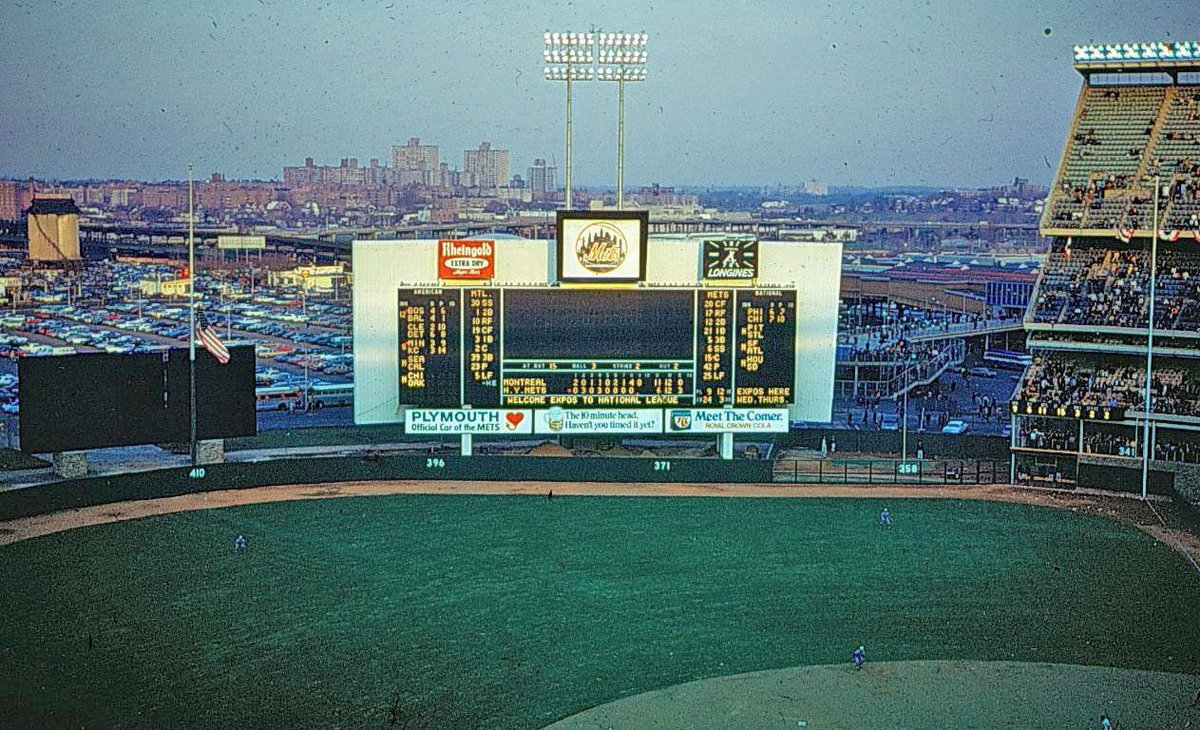 dchiego's tweet photo. I love Citi Field. The atmosphere is a good vibe for me. I also miss Shea Stadium. I really miss that scoreboard though, it was a thing of beauty, original. So many good memories of that old scoreboard. #SheaStadium #CitiFied #LGM @Mets ⚾️🍎 https://t.co/t9fruTg9G9