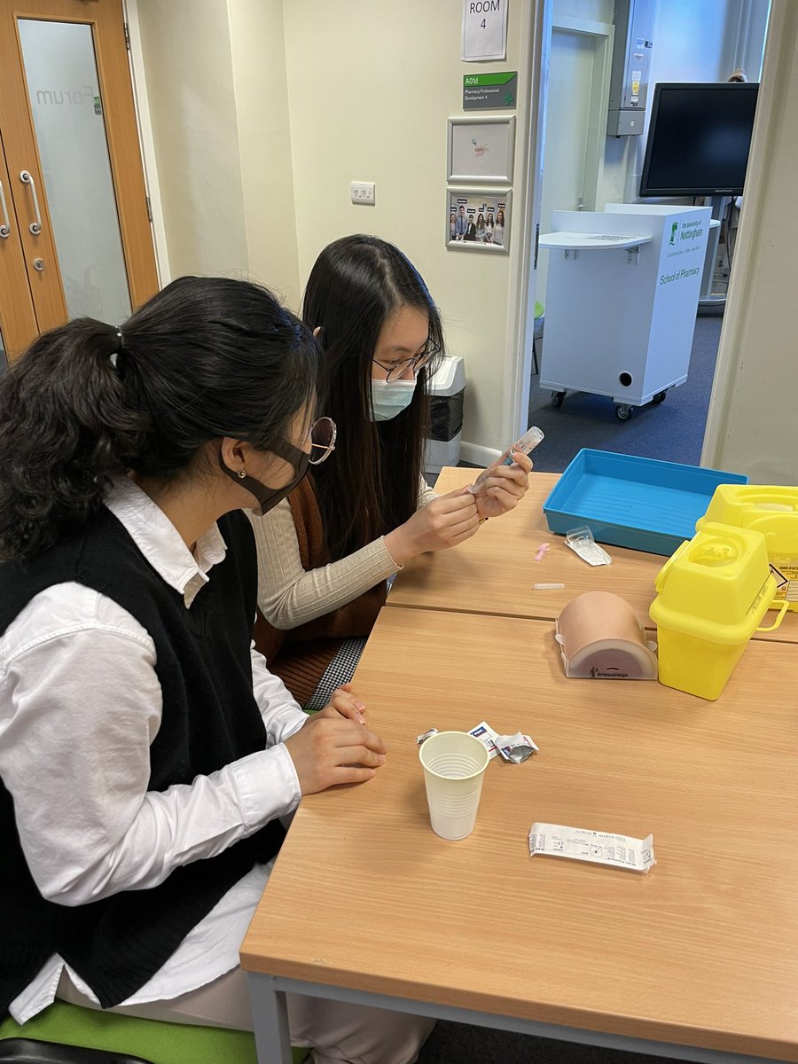 UoN_PharmacyPLM's tweet photo. Vaccination training 4th years @UoN_Pharmacy during their Pharmacy Leadership and Management module https://t.co/zqoqflQId1