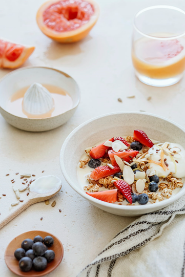 Today’s #NutritionAndHydrationWeek theme is 'Big Breakfast'. Breakfast is an important meal to break our overnight fast and provide us with essential nutrition and energy for the day. What do you eat for breakfast?
bit.ly/3CJSAcm <a href="/BDA_Dietitians/">British Dietetic Association</a>