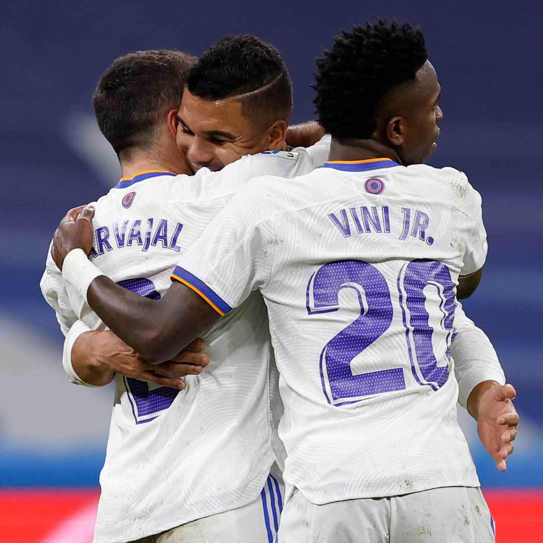realmadriden's tweet photo. 🤍 MY TEAM! https://t.co/OdhEfRCeKI