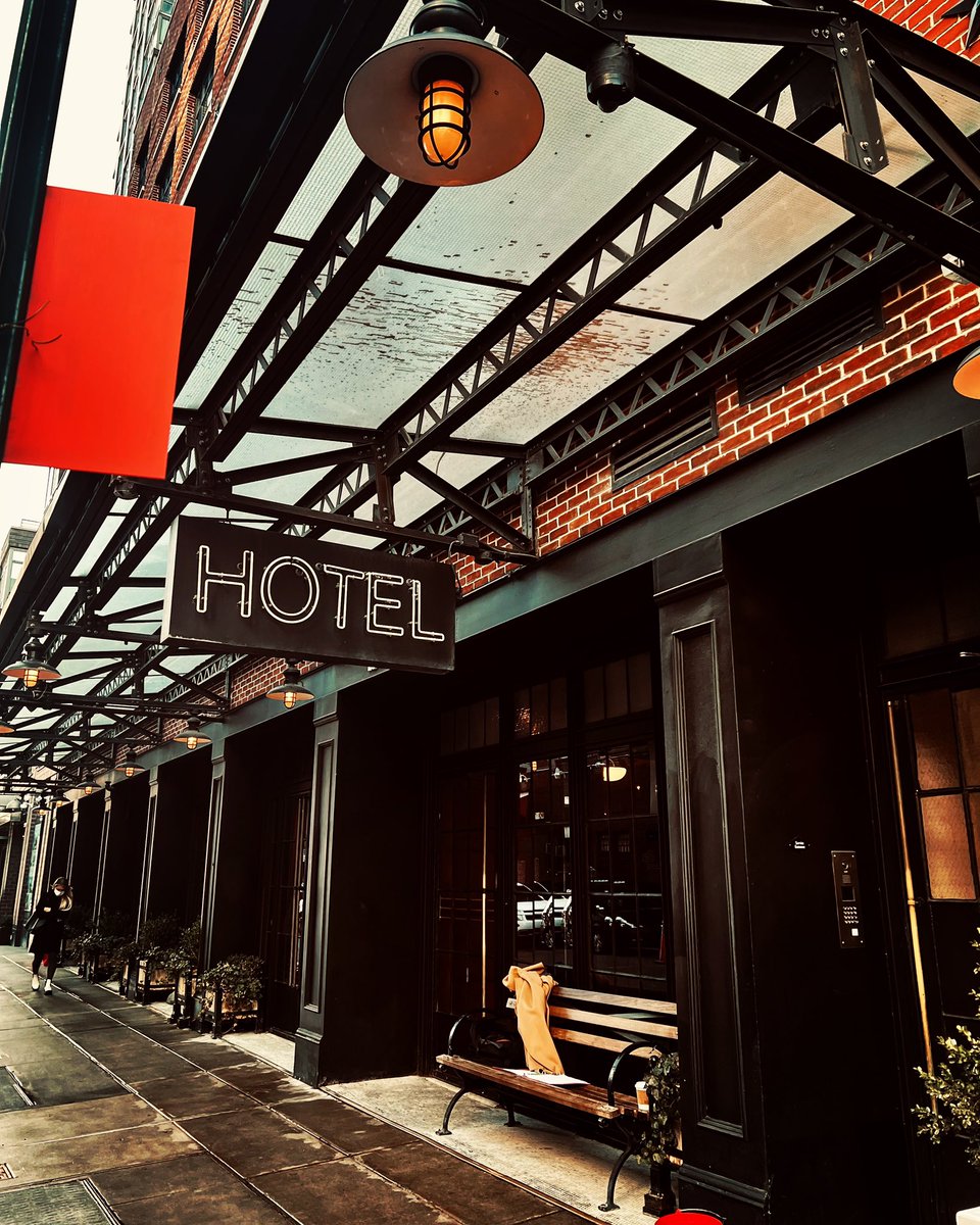 MeetHeidiScott's tweet photo. Discreet hotels to slip in and out of. 🖤 https://t.co/tUv1joZnrz