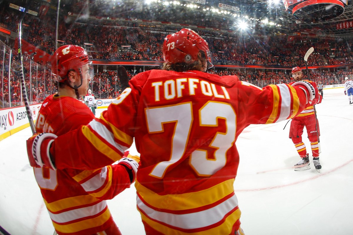 NHLFlames's tweet image. Friends, we have a pair of tickets to Wednesday's game vs. the Devils - wanna win 'em?

Enter = simple.

RT this post and reply with who you would bring. That's all it takes to enter!

We'll draw a winner on Tuesday morning!