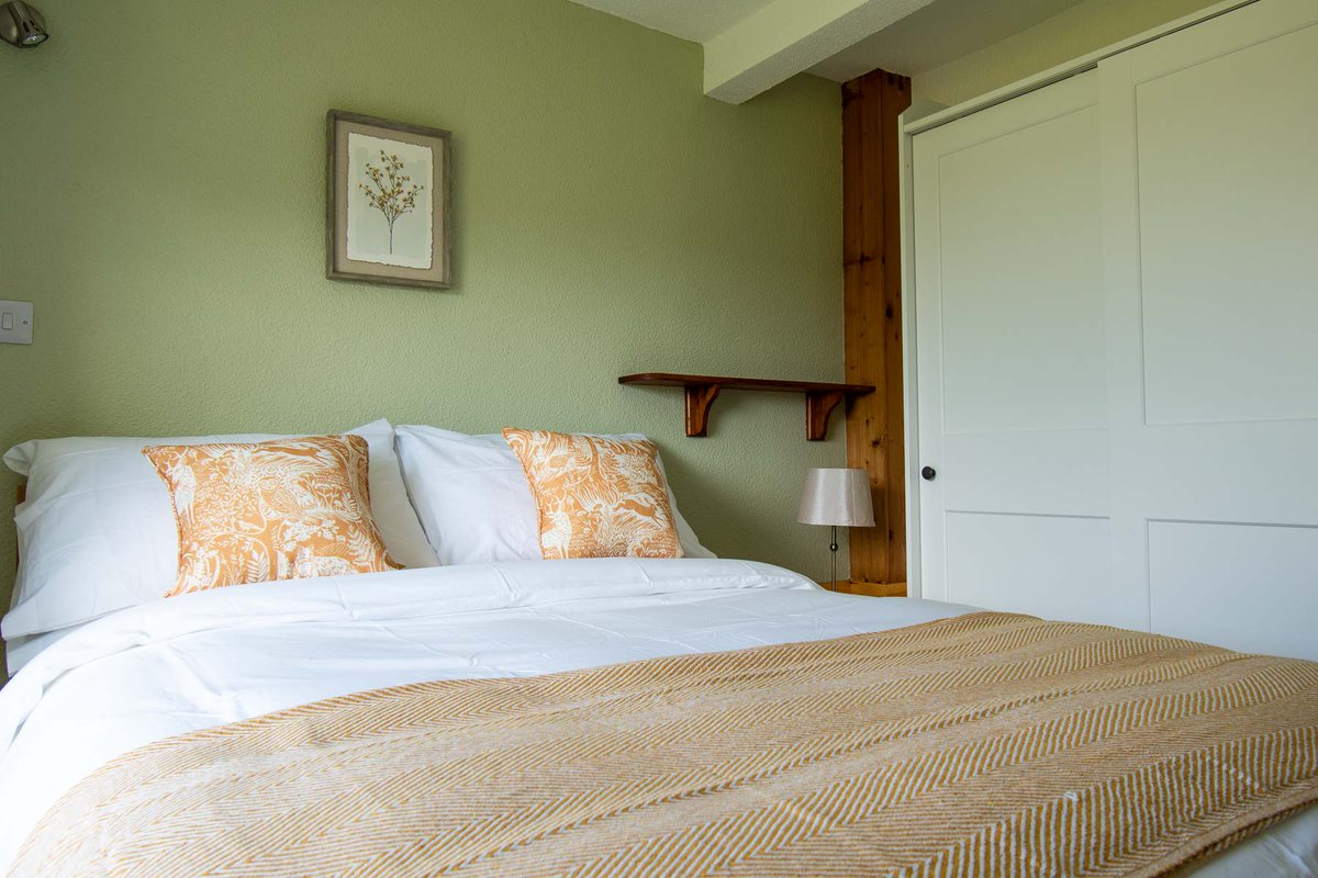 TheHolidayCots's tweet photo. If you are looking for pet-friendly accommodation surrounded by miles of beautiful countryside then look no further than @longbyres 
🛌Sleeps 2-7
https://t.co/AkDWs9oOJY
#Brampton #Cumbria #LakeDistrictNationalPark #PetFriendly #HolidayCottages #Countryside #Walking https://t.co/pXh6hCyihp