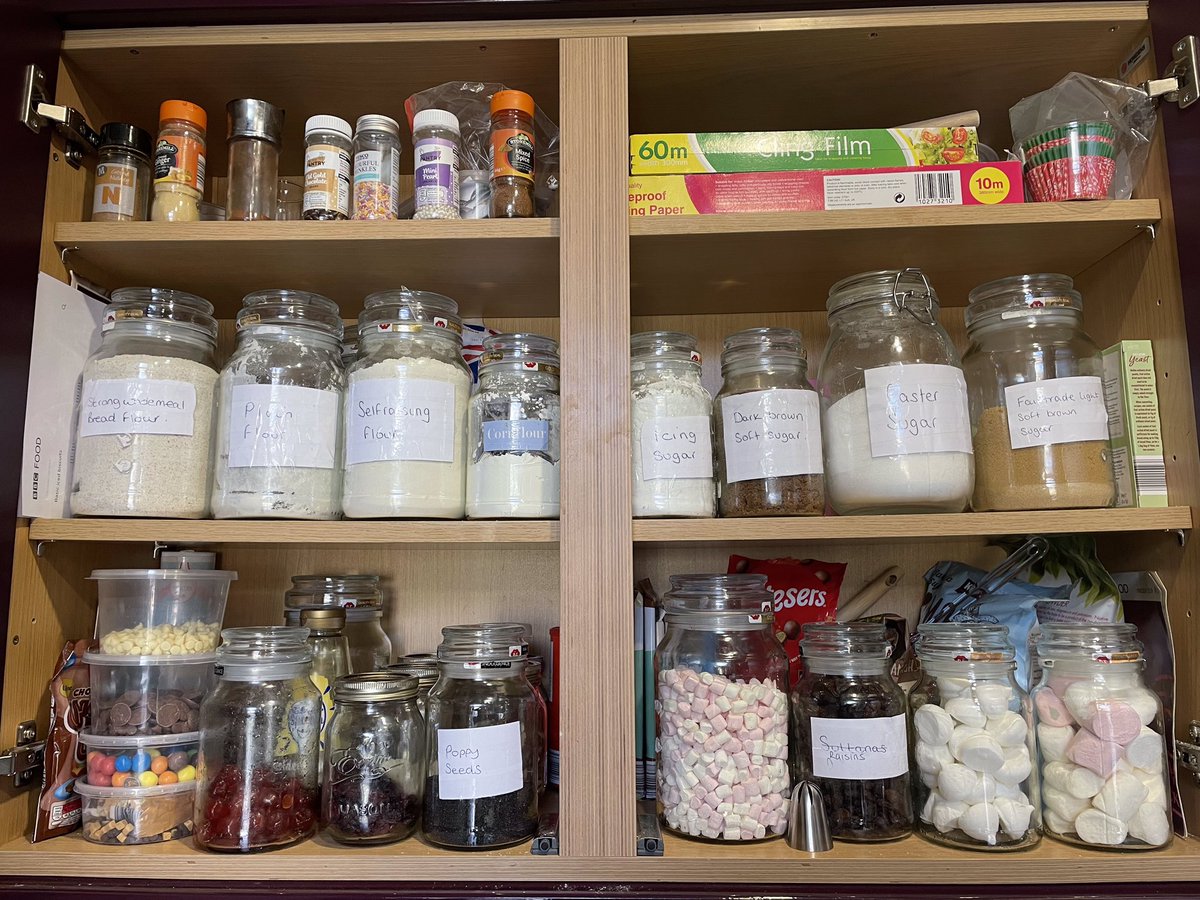 Dawnknowles81's tweet image. Such a crazy set of shifts for me and the team this week I thought I’d treat them to boost morale 👩‍🍳❤️ gone in 0.0 seconds = result, happy officers🙂