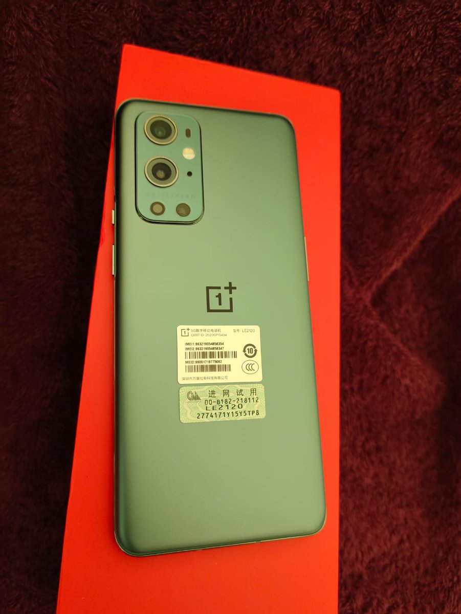 Saadreckless's tweet photo. @SharafDG I got this dead phone https://t.co/mitzlulKcy