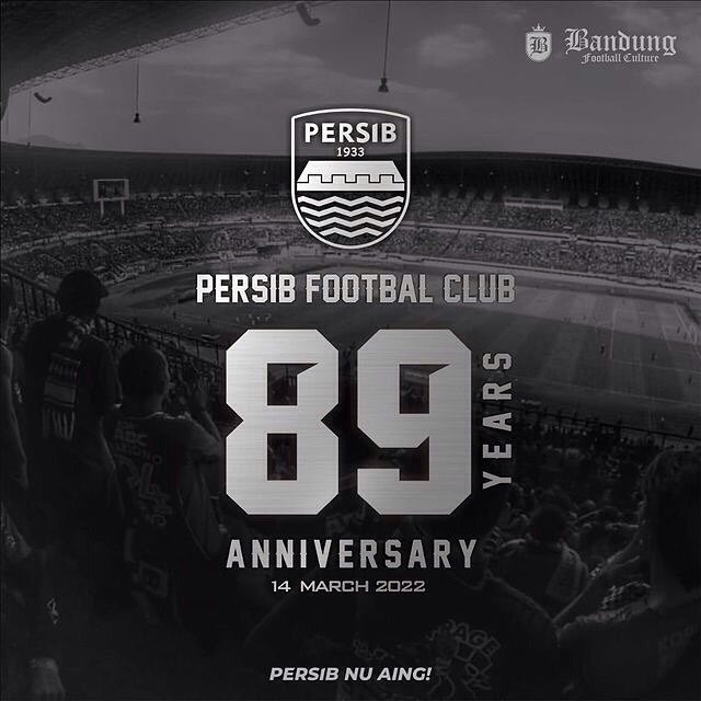ridwankamil's tweet photo. HBD untuk @persib yang ke-89. Semoga selalu berprestasi dan bisa juara tahun ini. Semoga Bonjovi (Bobotoh Lalajo Na Tivi) bisa nyetadion lagi asal sudah vaksin booster.

#PersibJuara
#JabarJuara #IndonesiaJuara

📸: IG bandungfootballculture https://t.co/IHyTktpF9J