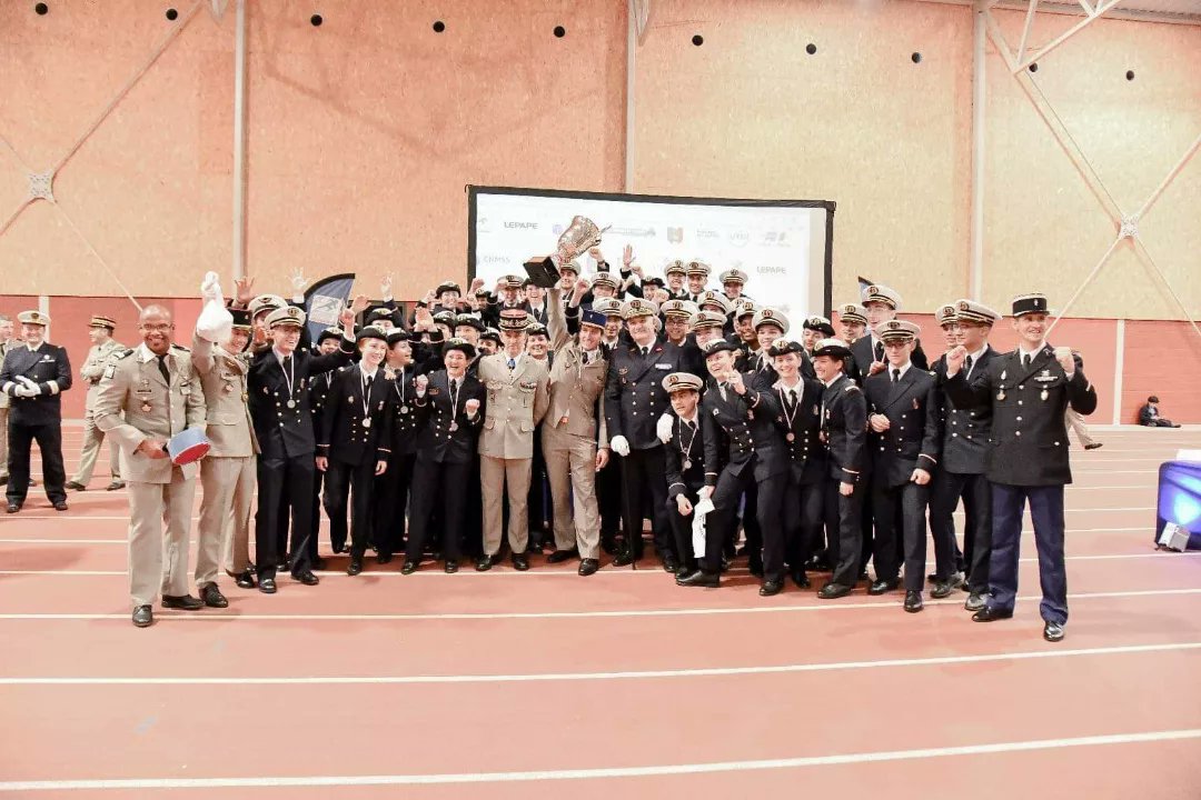 bron_esa's tweet photo. L'école de #santé des #armées remporte la 34e édition du tournoi sportif des grandes #écoles de la #defense ! 🏆#sport #tsged #victoire #cohesiondefense https://t.co/LYcGvLgh8c
