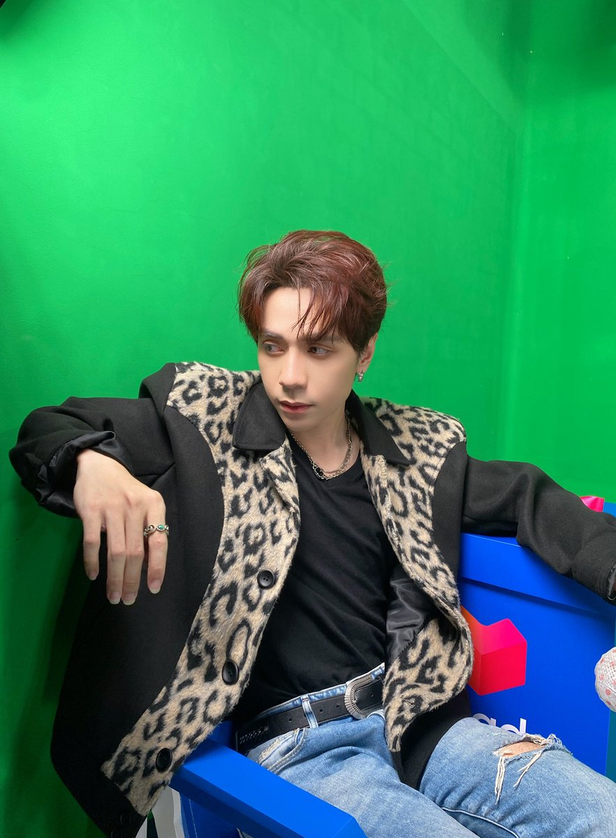 QH_MasterD's tweet photo. Những tấm ảnh cũ này tặng cho Muzik .. Hãy luôn vui vẻ nha 🙆‍♂️ 
Luv u Muzik Panda 💐🐼 https://t.co/gTn6j3n290