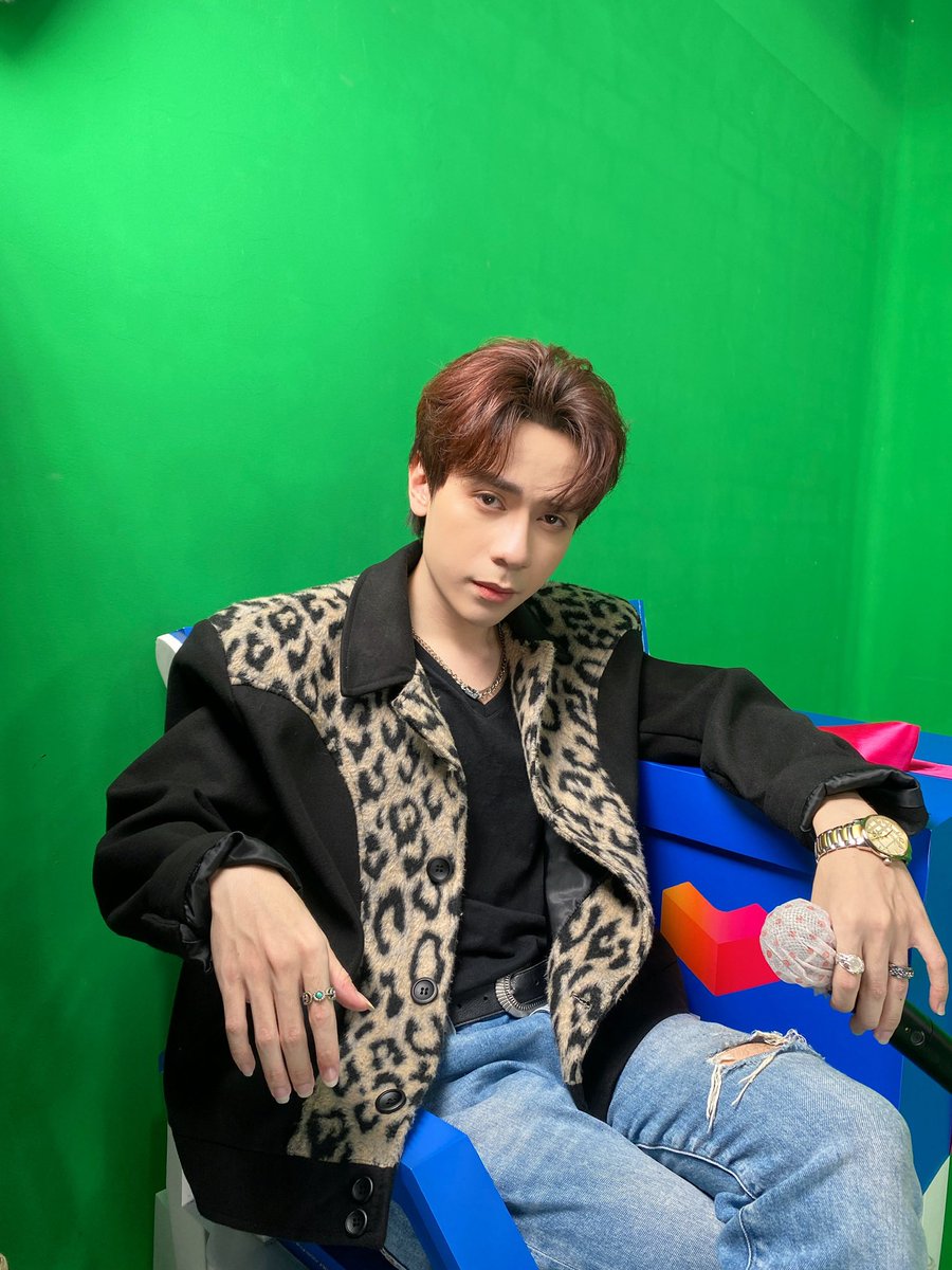 QH_MasterD's tweet photo. Những tấm ảnh cũ này tặng cho Muzik .. Hãy luôn vui vẻ nha 🙆‍♂️ 
Luv u Muzik Panda 💐🐼 https://t.co/gTn6j3n290