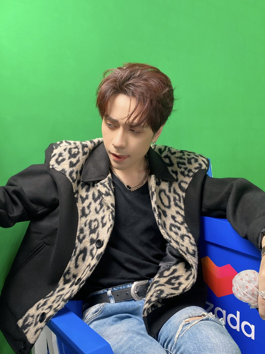 QH_MasterD's tweet photo. Những tấm ảnh cũ này tặng cho Muzik .. Hãy luôn vui vẻ nha 🙆‍♂️ 
Luv u Muzik Panda 💐🐼 https://t.co/gTn6j3n290