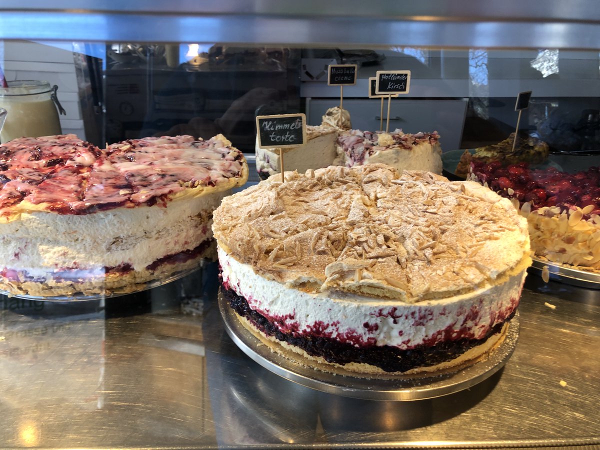 Wrapped the #crosscountryskiing season with a glide through the Eng valley to the Maple tree plain #ahornboden. More important than ever to be grateful for the world's beauty. Thank you #Hinterriss #Kreuth #Bayrischzell and the best cake in Bavaria #Cafehuber