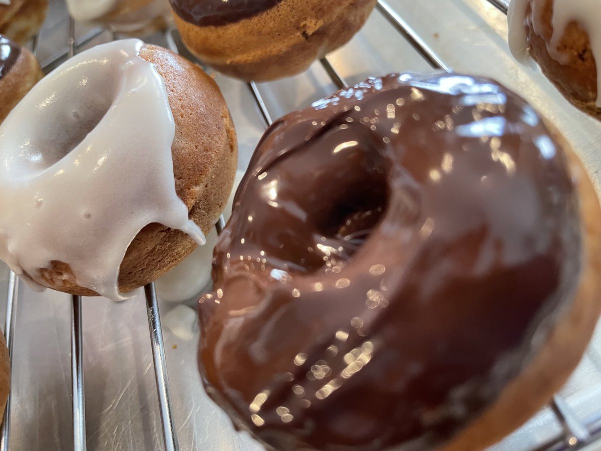 WineChics's tweet photo. What to do on a cold snowy day?  Bake doughnuts!  From my ⁦@beyondtheyum⁩ blog. #yum #donuts https://t.co/8M0h9S5gI9