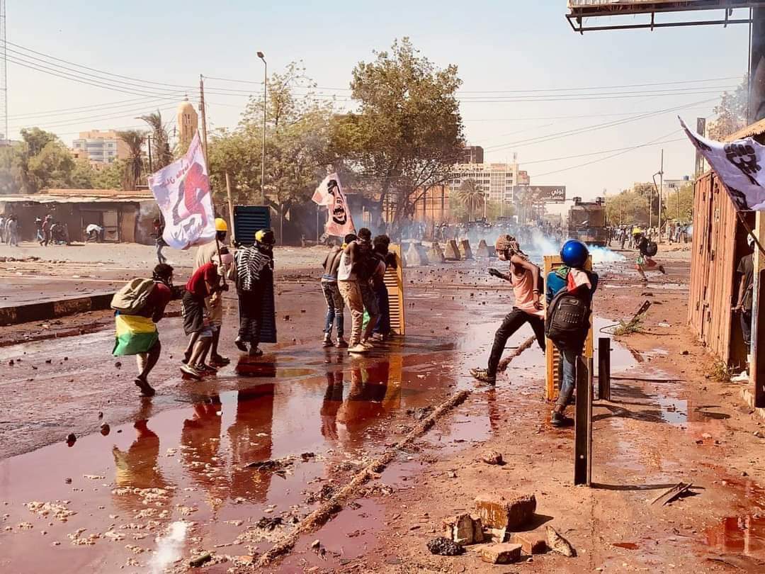 SUDTwittUN's tweet photo. شروني النضال 🔥🔥✊

#مليونية14مارس
#مدن_السودان_تنتفض
#SudanCoupCrimes https://t.co/zTk2oDX8q7