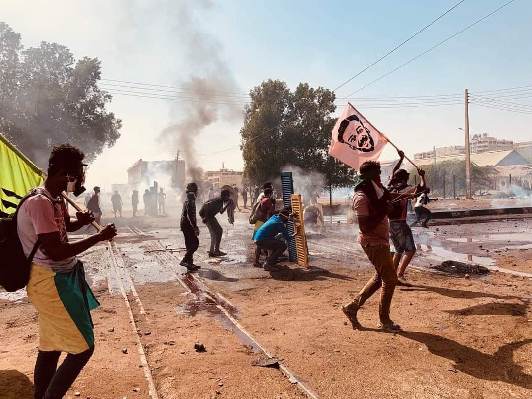 SUDTwittUN's tweet photo. شروني النضال 🔥🔥✊

#مليونية14مارس
#مدن_السودان_تنتفض
#SudanCoupCrimes https://t.co/zTk2oDX8q7