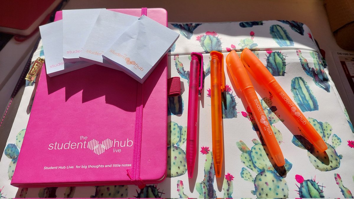 theflynncess's tweet photo. Thanks @StudentHubLive for the International Women's Day stationery giveaway - free merch just landed on my doorstep! #OUFamily https://t.co/POouVCP6i3