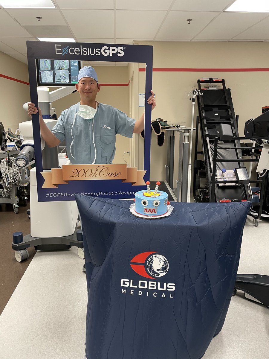 HenryFordNeuro's tweet photo. Congratulations @vicchangus on the successful completion of your 200th #robotic #spine surgery at Henry Ford West Bloomfield. You continue to be a leader in the field. @spinesection @CNS_Update #MSSIC https://t.co/O9Tx9Z5Y4A