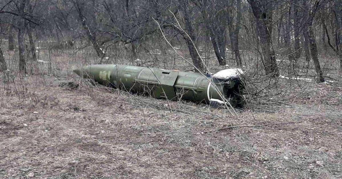 Reuters's tweet photo. 'Very unlikely' Russian missiles will land in NATO territory - UK minister https://t.co/nDmSQkH4MB https://t.co/ylHk3OJzTH
