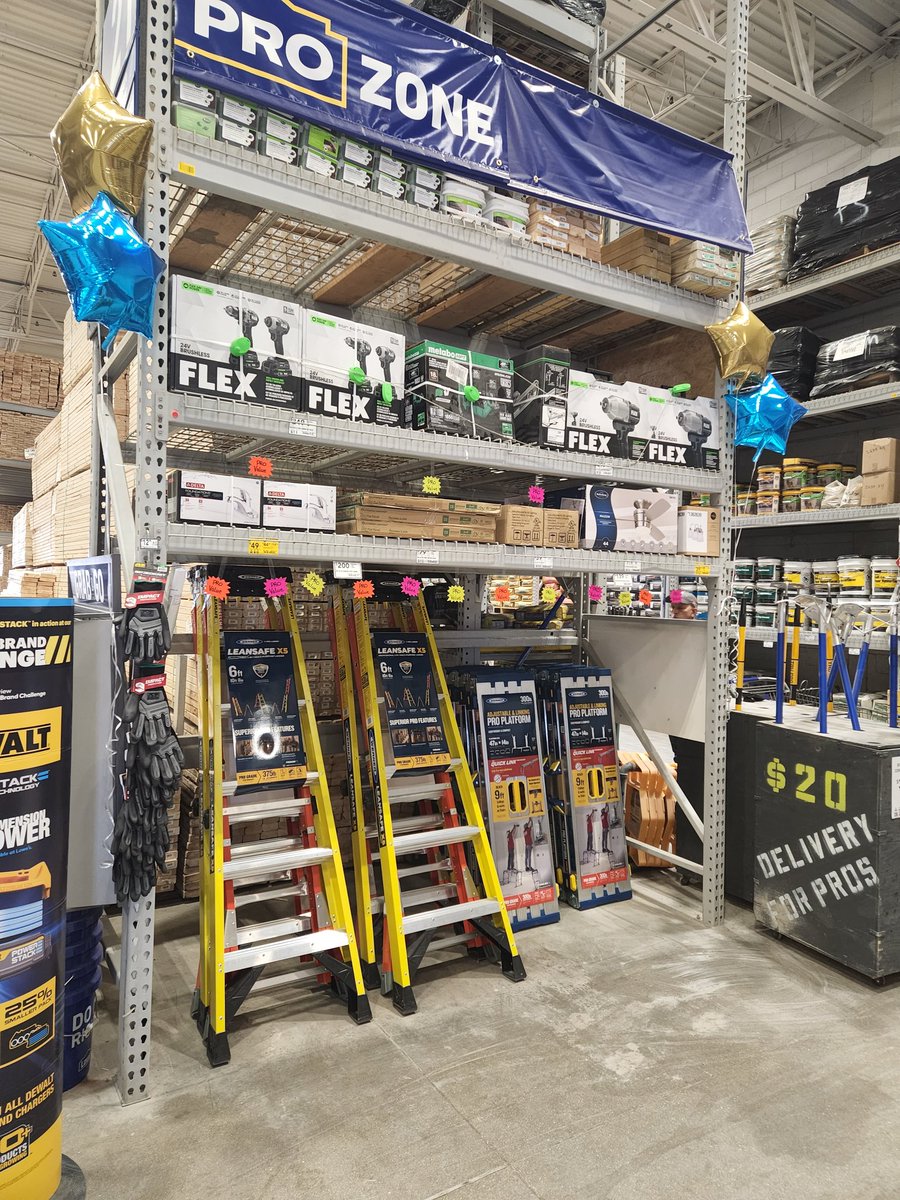 TylerSeijo's tweet photo. Getting ready for the Lowes Just 4 Pros event #PROMVP #LOWE4PROS #Lowes675 @Brandon73676211 @BlueBoxR1 @BenitoKomadina @JBBailey9 https://t.co/DILoaOxEOW