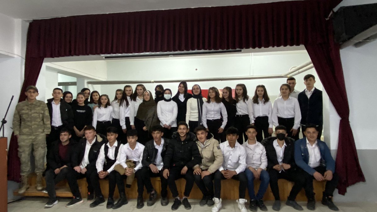 KayaliLisesi42's tweet photo. Öğretmen ve Öğrencilerimizin Katılımı ile 12 Mart İstiklal Marşı’nın Kabulünü Kutladık… https://t.co/ymH55v62C7