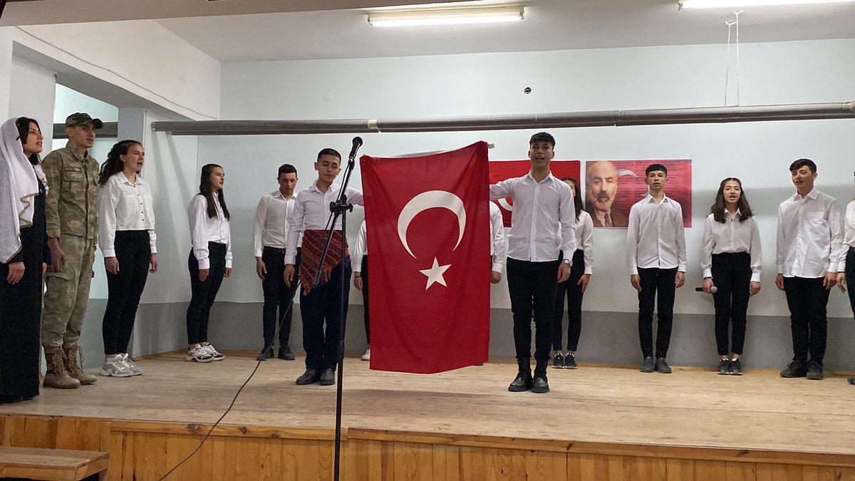 KayaliLisesi42's tweet photo. Öğretmen ve Öğrencilerimizin Katılımı ile 12 Mart İstiklal Marşı’nın Kabulünü Kutladık… https://t.co/ymH55v62C7