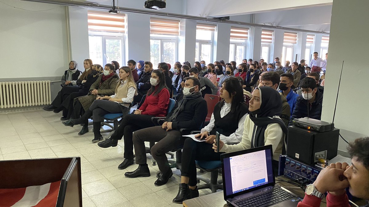 KayaliLisesi42's tweet photo. Öğretmen ve Öğrencilerimizin Katılımı ile 12 Mart İstiklal Marşı’nın Kabulünü Kutladık… https://t.co/ymH55v62C7