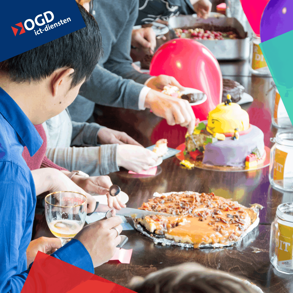OGD_ict's tweet photo. Wat een toeval: #PiDag valt dit jaar vlak na het eerste #HeelHollandBakt weekend van dit seizoen! 🥧 Dat doet ons denken aan de OGD Bake Off van alweer 3 jaar geleden. Wat een lekkere herinneringen! 😋 #mondaymemories
Neem jij vandaag pauze om 3:14 om taart te eten? #Piday2022 https://t.co/yCjjpNt315