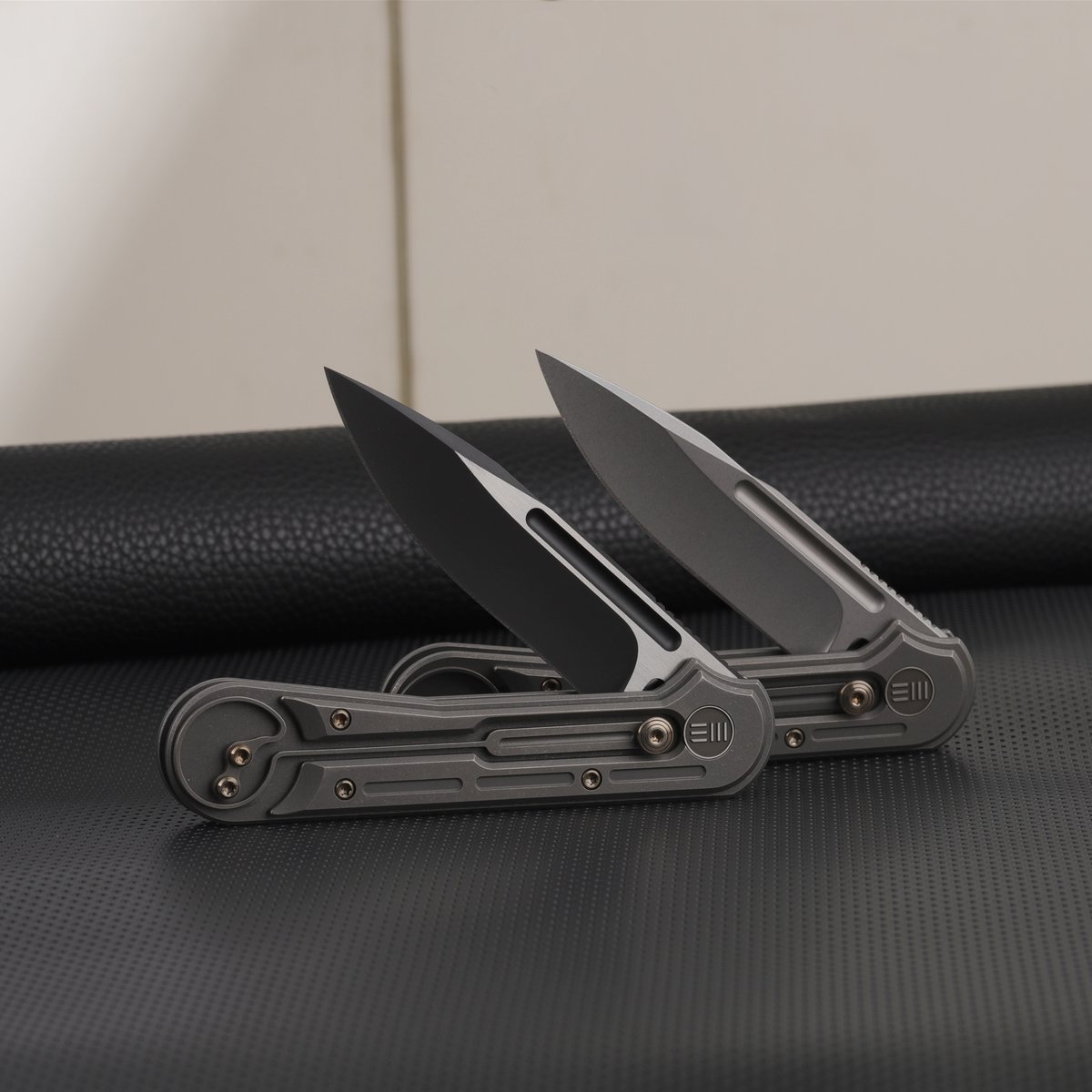 WE Double Helix 📸
We've just found out that this knife is still in small stock😄 so if you own one, congrats, you may own the WE Limited Edition collection! 📣📣

🔥GET the last chance via our dealers: bit.ly/_weknife_Deale…