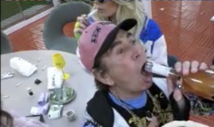 panificazione's tweet photo. Noi odiati dal programma, dal pelato, dagli ex concorrenti, da tutti gli altri fandom, dallo staff dei nostri protetti e dai parenti. CHI COME NOI #jerù https://t.co/xkAYm1EVfH