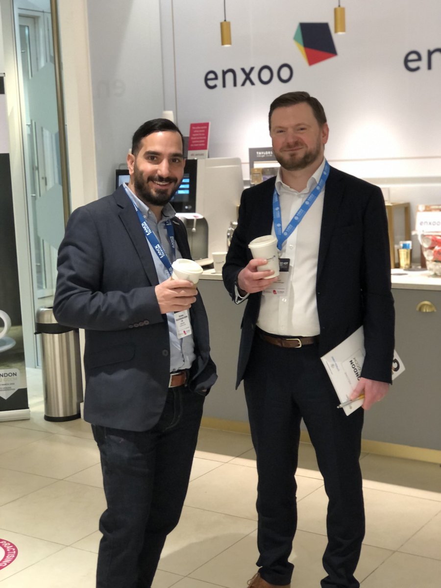 CC_GCCM's tweet photo. Food &amp; Industry Friends here at #London2022GCCM &amp; #CCIoTSummit2022 !  🇬🇧  🕵️‍♂️   🍽️  🤗   #cc #carrierommunity #telcotopics #businesslunch #networking https://t.co/ETEcU4CuG1
