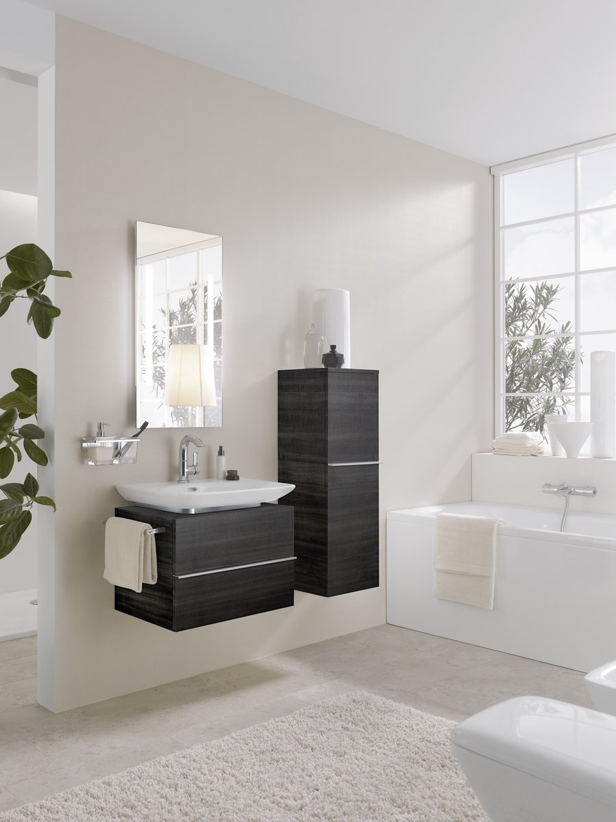 No matter your style preference, @LaufenBathrooms has the quality materials to transform your space so that it’s bespoke to you ✨