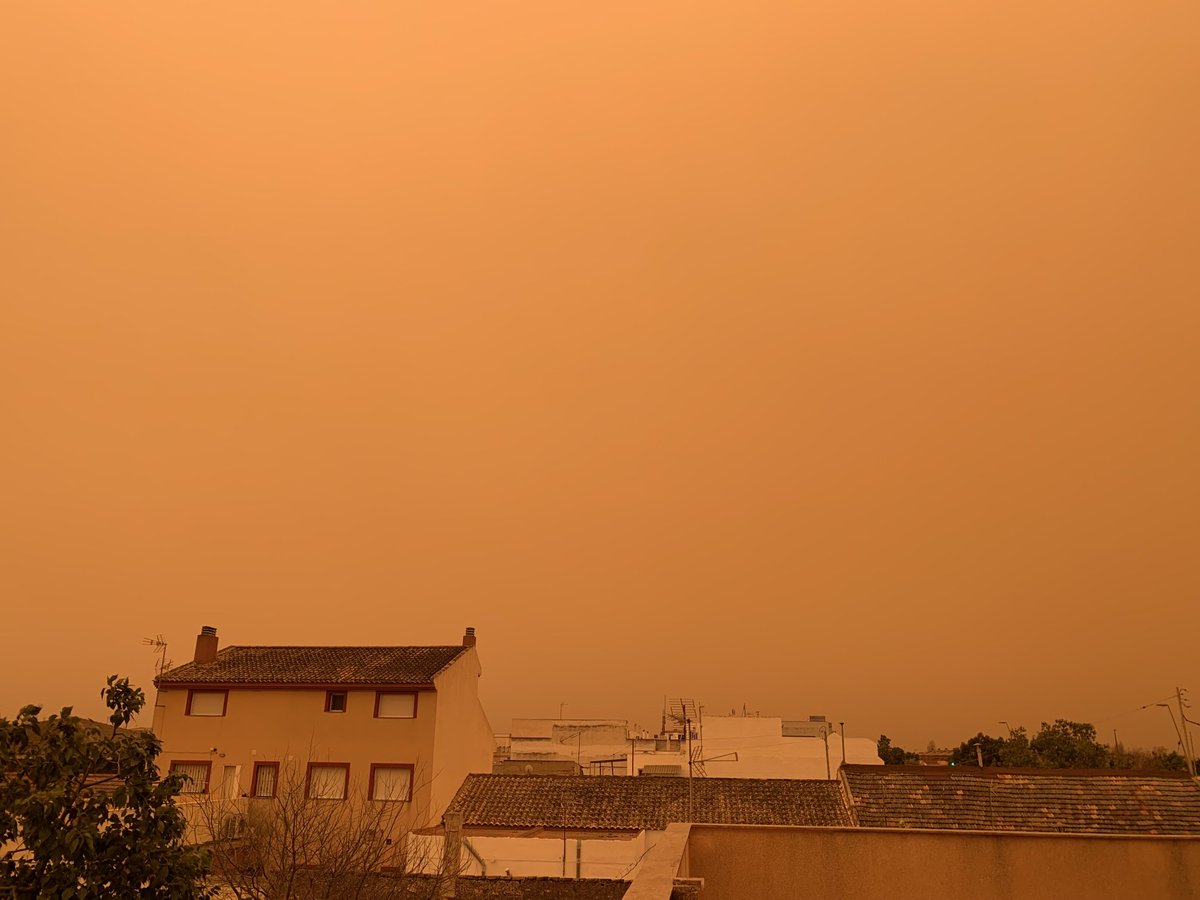 No es filtro!, el cielo Naranja en la Región de Murcia. #cielonaranja #murcia #torrepacheco