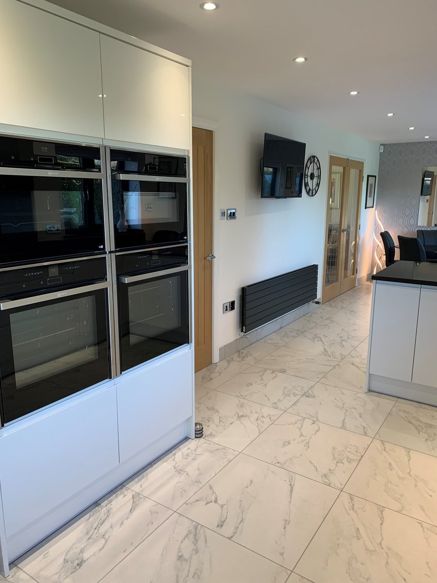 CreativeInterDE's tweet photo. We love it when a project comes together✨

This contemporary kitchen, including @NEFFHomeUK ovens, we fitted for one of our customers is a great example of open plan living, effortlessly balancing style with functionality. It’s the perfect space! https://t.co/kz2LDKRb9N