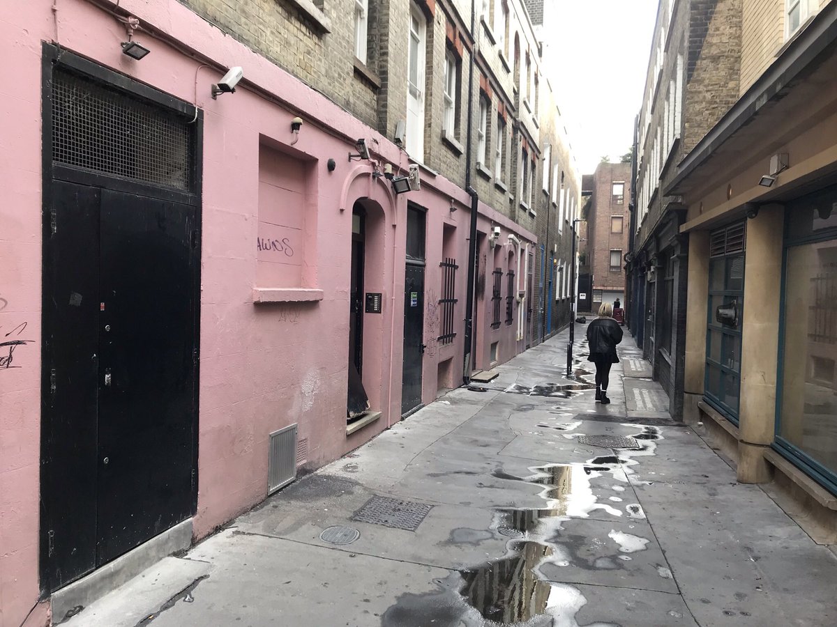 summerstown182's tweet photo. If you want to know about life before #FrankieGoesToCollywood join his descendants on this unique #KitzInFitz Guided Walk, Sat 19 March 2pm, discovering his 1870s West End haunts as we prepare to celebrate him with a blue plaque #CoventGarden #Fitzrovia #TottenhamCourtRoad https://t.co/TFItz8TnnG