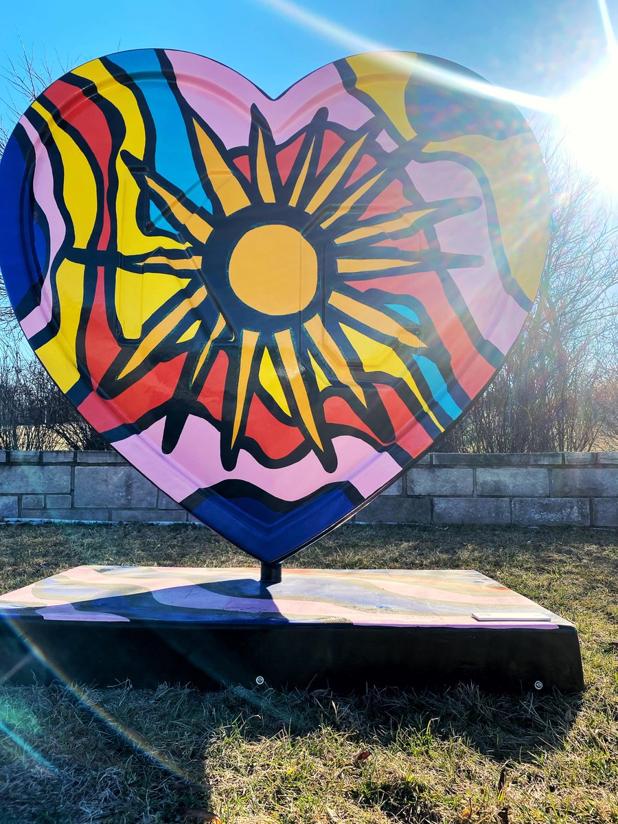 HRBlockNews's tweet photo. .@HRBlock is proud to support “Parade of Hearts,” an art experience that energizes the local economy, boosts tourism, and revitalizes retail and service sectors while raising funds for local nonprofits. 
 
Our heart, “Under the Same Sun,” is by artist Megan Ganey. @ParadeofH https://t.co/V9GInKlcDK