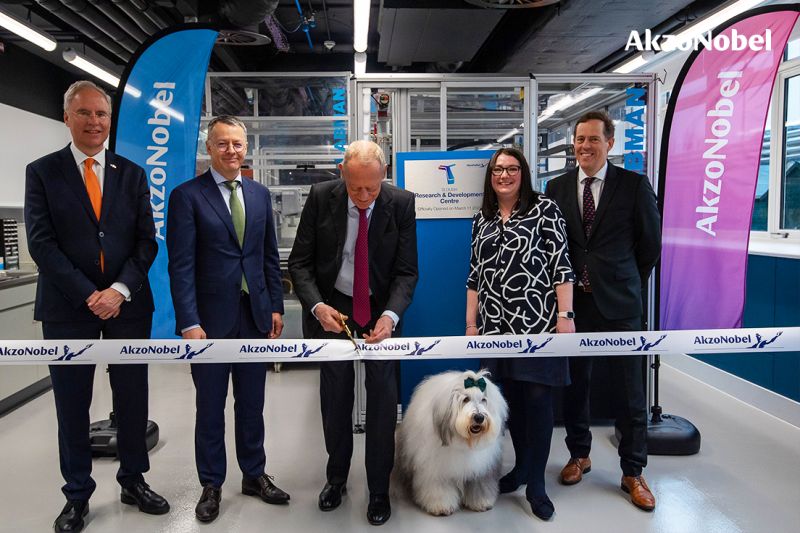 AkzoNobel opens global R&amp;D center in the UK - £10 million global research and development center has been opened by AkzoNobel at its Slough site.

thamesvalley.co.uk/akzonobel-open…