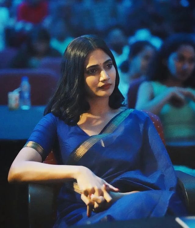 sharaofficial19's tweet photo. Losliya Mariyanesan :

- Friendship Movie ✅
- Koogle Kuttappan [🔜]
- Album song with #Ashwinkumar [🔜]
:) #BabeNeeSugar 
- Signed Axess Production Movie [ Shooting ~ on April]
- Web series 

Still haters call her Jobless.. You guys are the real jobless people😭

#Losliya https://t.co/weuw22mJiu