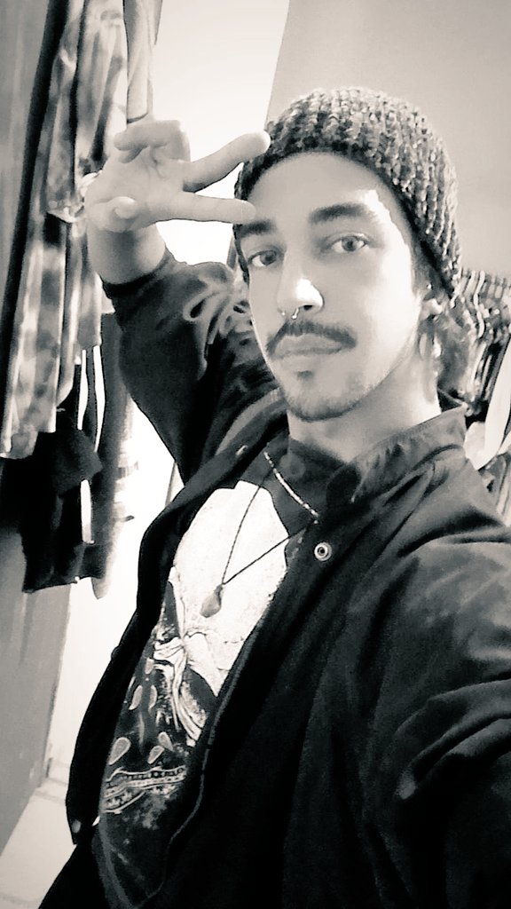 Peace mother fucker ! ✌🏾