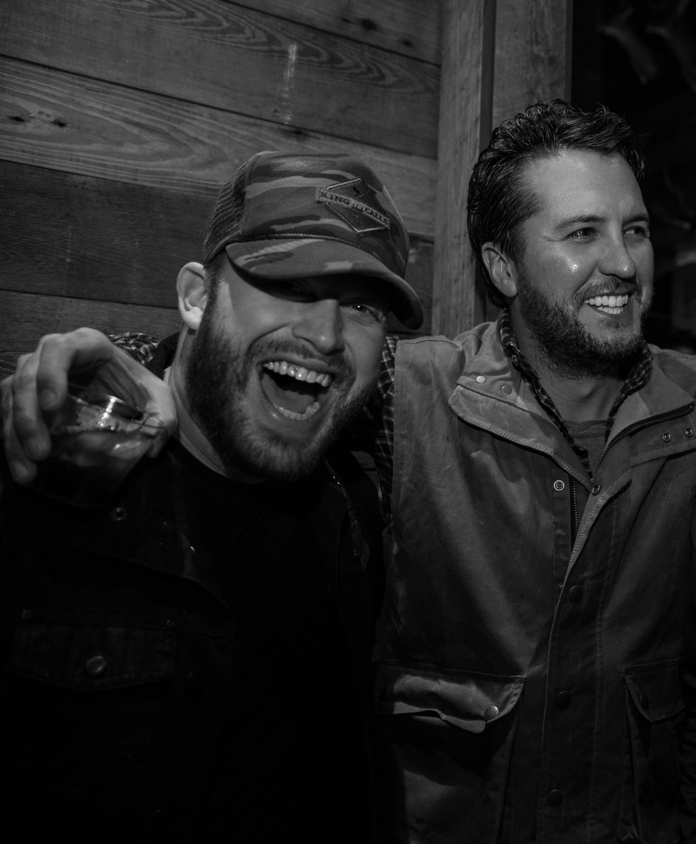 lukebryan's tweet photo. Y’all, I signed @JonTLangston a couple years ago to my label, 32 Bridge with UMG, and he just dropped a hammer at country radio today! Y’all be sure to request, stream and download it wherever you listen to music. So proud of you buddy #backwords https://t.co/dt22l1lTuJ https://t.co/HE438suFug