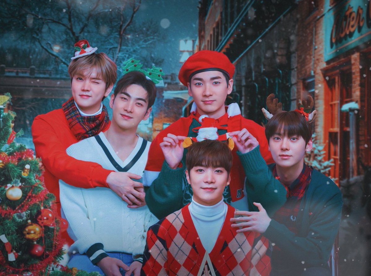 KangDongHofan's tweet photo. For accompanying me when I was lonely, Thank You
#하나둘셋_뉴이스트_사랑해
I wish the journey you are about to take is not a lonely one. I love you.
#NUEST_LOVE_FOREVER https://t.co/icFhZ7vRYf