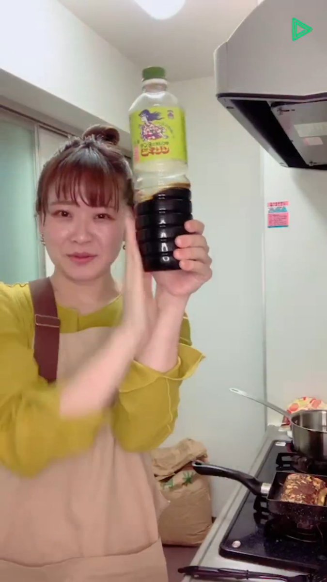 52aymaymaym's tweet photo. ゆいちゃんに、テンヨのビミサンのCMまだかなぁ🤔？
この日はビミサンを使って美味しい厚焼き玉子を作ってくれたよ♥️
(ちなみに私はビミサン初見)
ビミサンについて熱く語るゆいちゃん(長野県出身)👏
#テンヨ　#ビミサン　#ゆいまーる　#LINELIVE https://t.co/laxXXqDsNy
