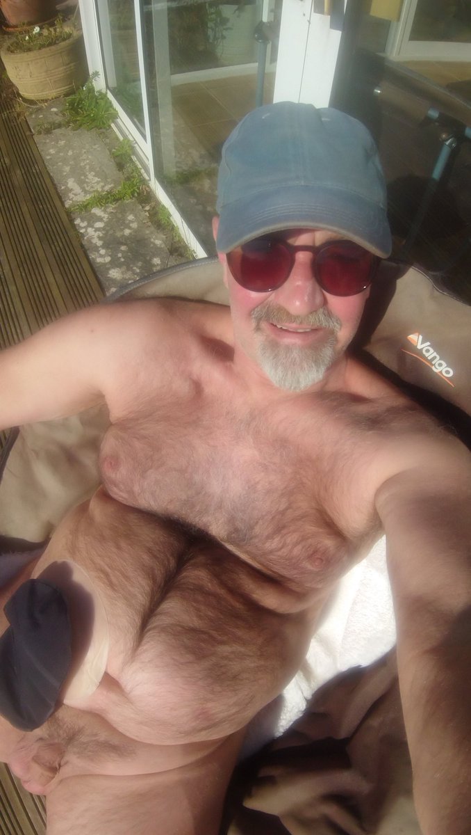 March 14. First day this year that I have been able to sit outside in proper warm sunshine. Boy, does it feel good.
