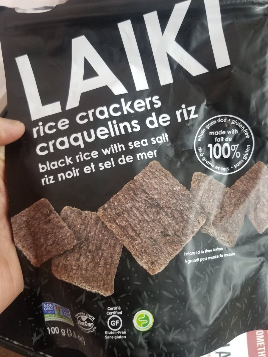 LT_FitTrainer's tweet photo. This is the best gluten free crackers that I have tasted.

Most gluten free crackers are made with flour but this one is made with rice.  

This is such a great little snack.  I love that it is crunchy.  

The best part about it is the fact that it only has 3 ingredients.#ltfit https://t.co/REnySHekaj