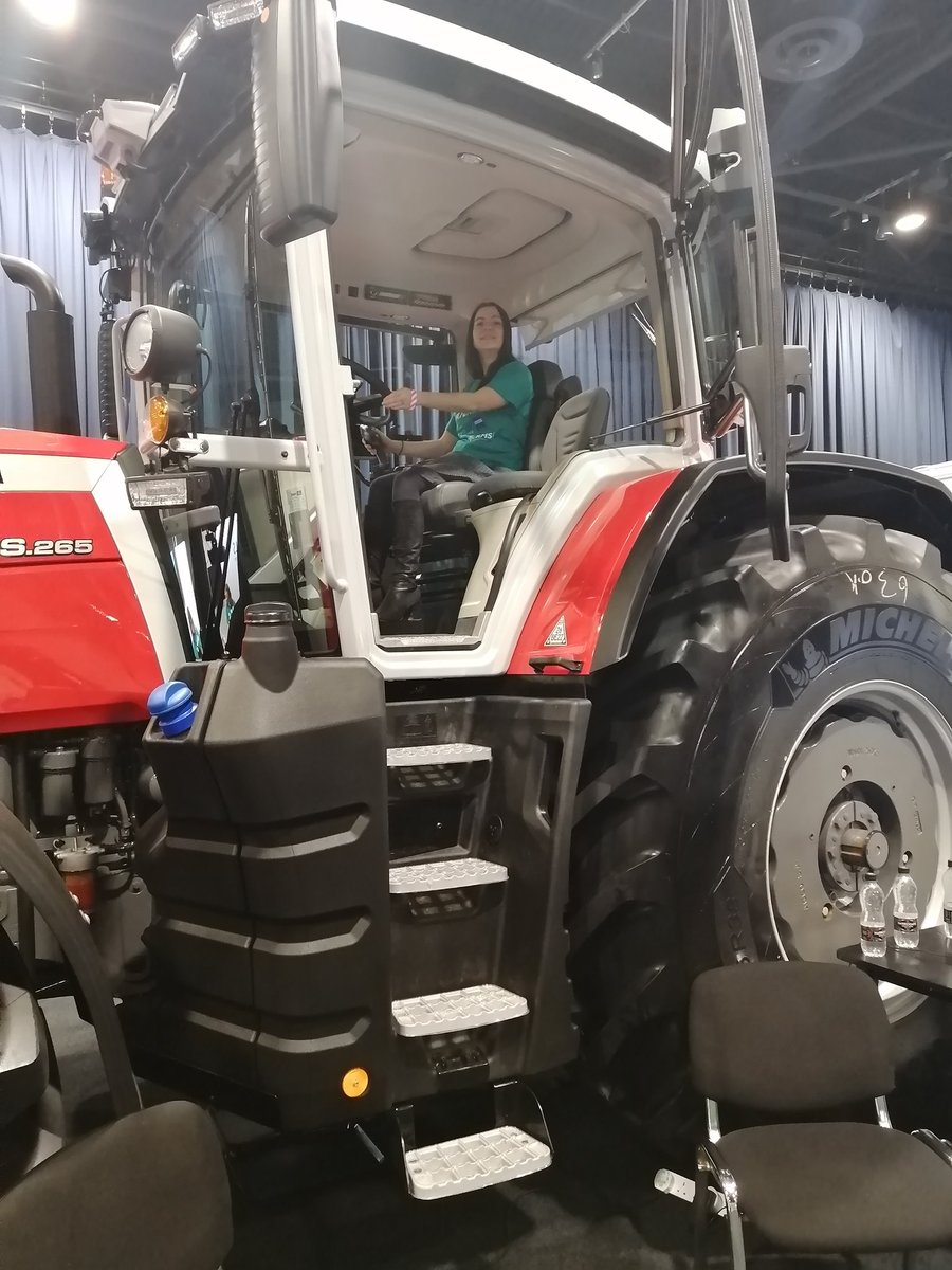 DrJessBoland's tweet photo. Had a lot of fun at @newscientist
Live this morning chatting with schoolchildren about #lasers, #spectroscopy and #materials. Couldnt resist a photo in this tractor too (it uses sensors and robotics) ! @PSI_UoM @allthingsTHz @UoM_EEE https://t.co/DUEiU11Ze3