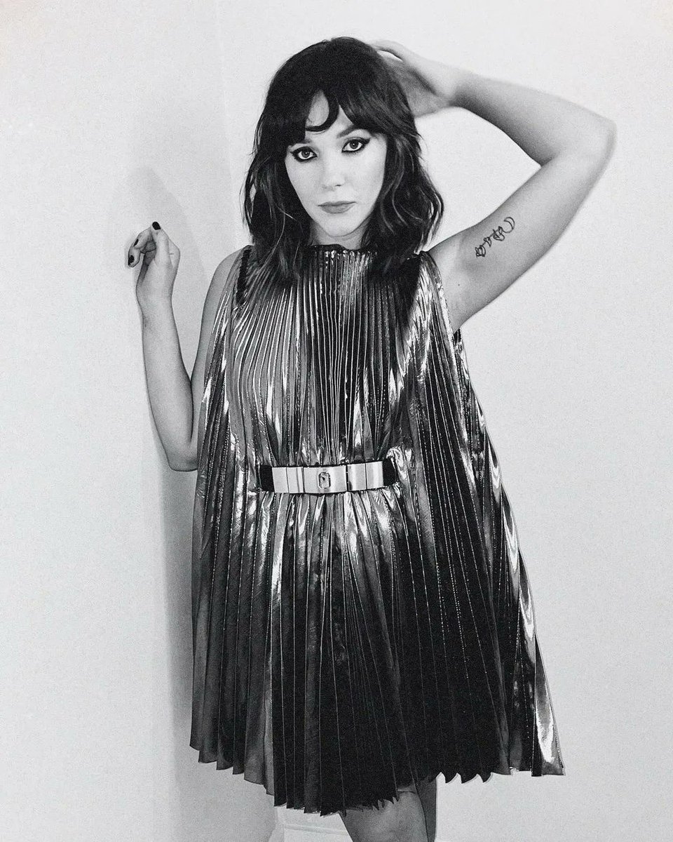 Nové fotky Synnøve Karlsen s jejím finálním makeup lookem od talentované <a href="/KIMKIEFER_/">kim kiefer</a> ✨✨💕

New photos of Synnøve Karlsen with her final makeup look from talented <a href="/KIMKIEFER_/">kim kiefer</a> ✨✨💕

#SynnoveKarlsen 
#MakeupLook 
#TheBritishVogue 
#TiffanyAndCo 
#FashionShow 
#London