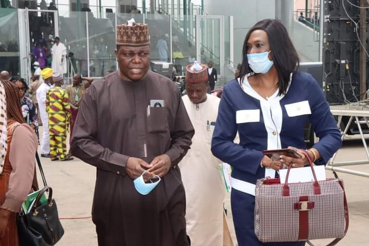 FiiroOfficial's tweet photo. The Overseeing Director General/CEO of Federal Institute of Industrial Research (FIIRO), Dr. (Mrs) Yemisi Asagbra, alongside Director-General/CEO, National Biotechnology Development Agency (NABDA), Prof Abdullahi Mustapha at the ongoing Sci and Tech Expo 2022. #techexpo2022 https://t.co/O0UqhfepfU